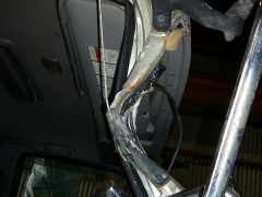 キャビン破損状況①